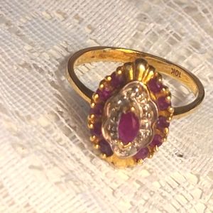 Vintage Natural Ruby & White Diamonds set in yellow gold